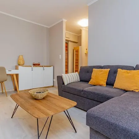 2br Corvin Terrace W Ac By Nw *