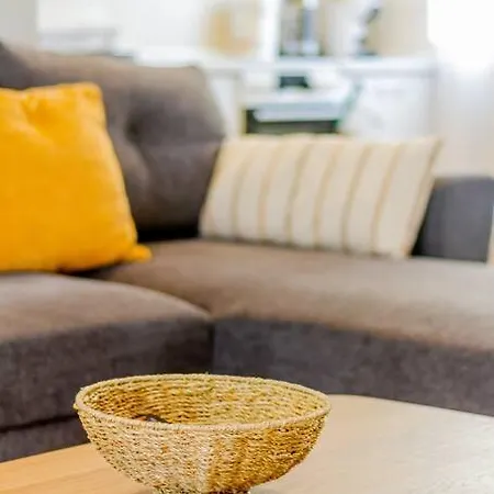 Apartament 2br Corvin Terrace W Ac By Nw *